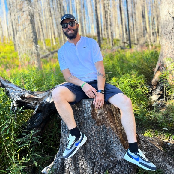 Meet your Posher, Wasey - Picture 1 of 1